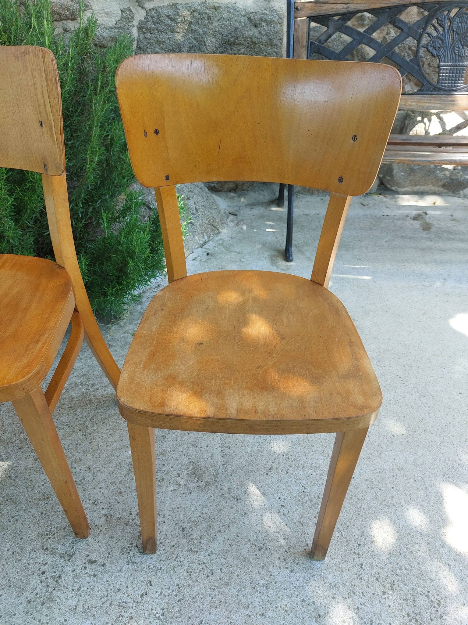 4 chaises bistrot, teinte claire