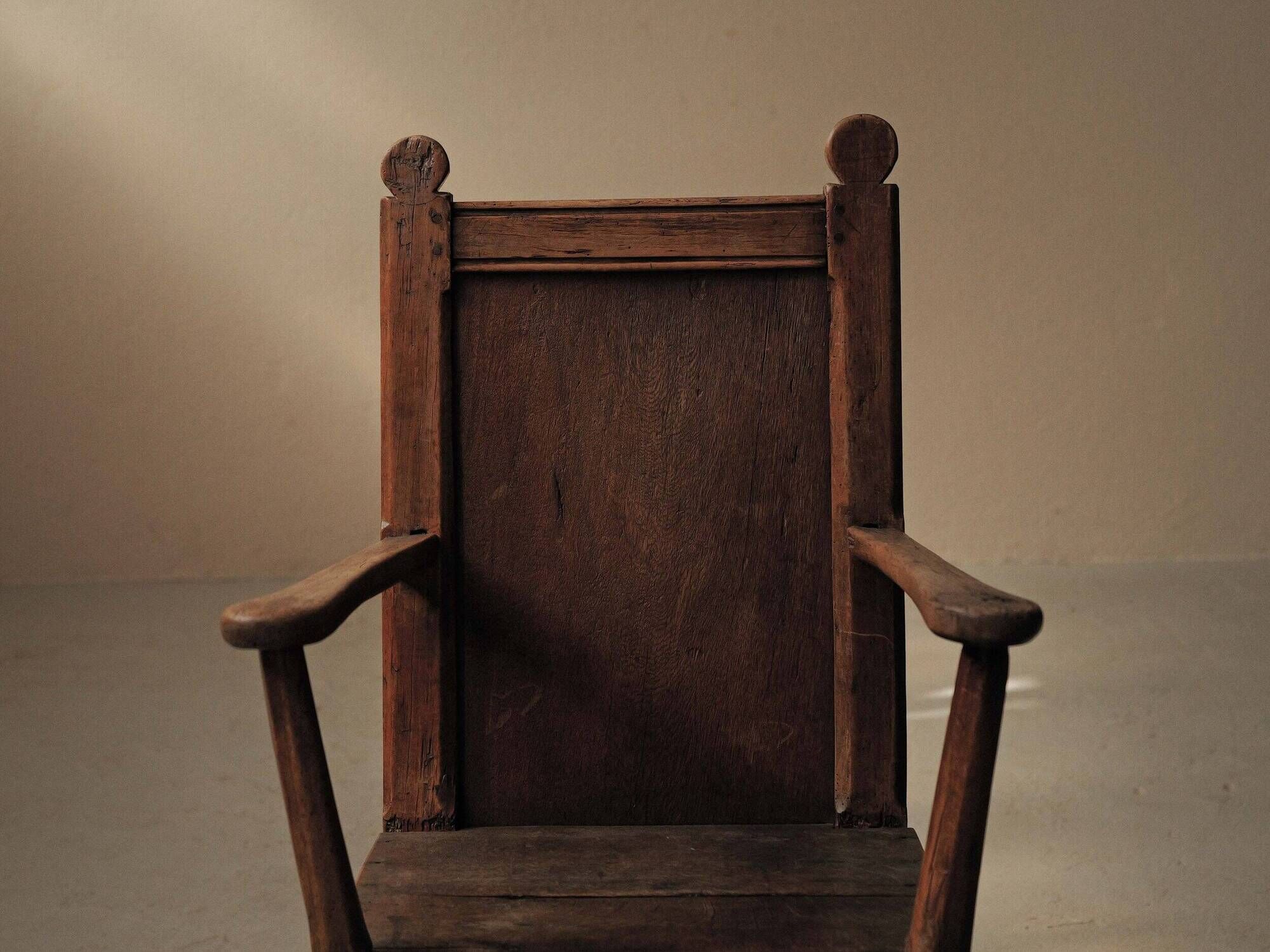 Peasant armchair in solid oak, France, 19th century