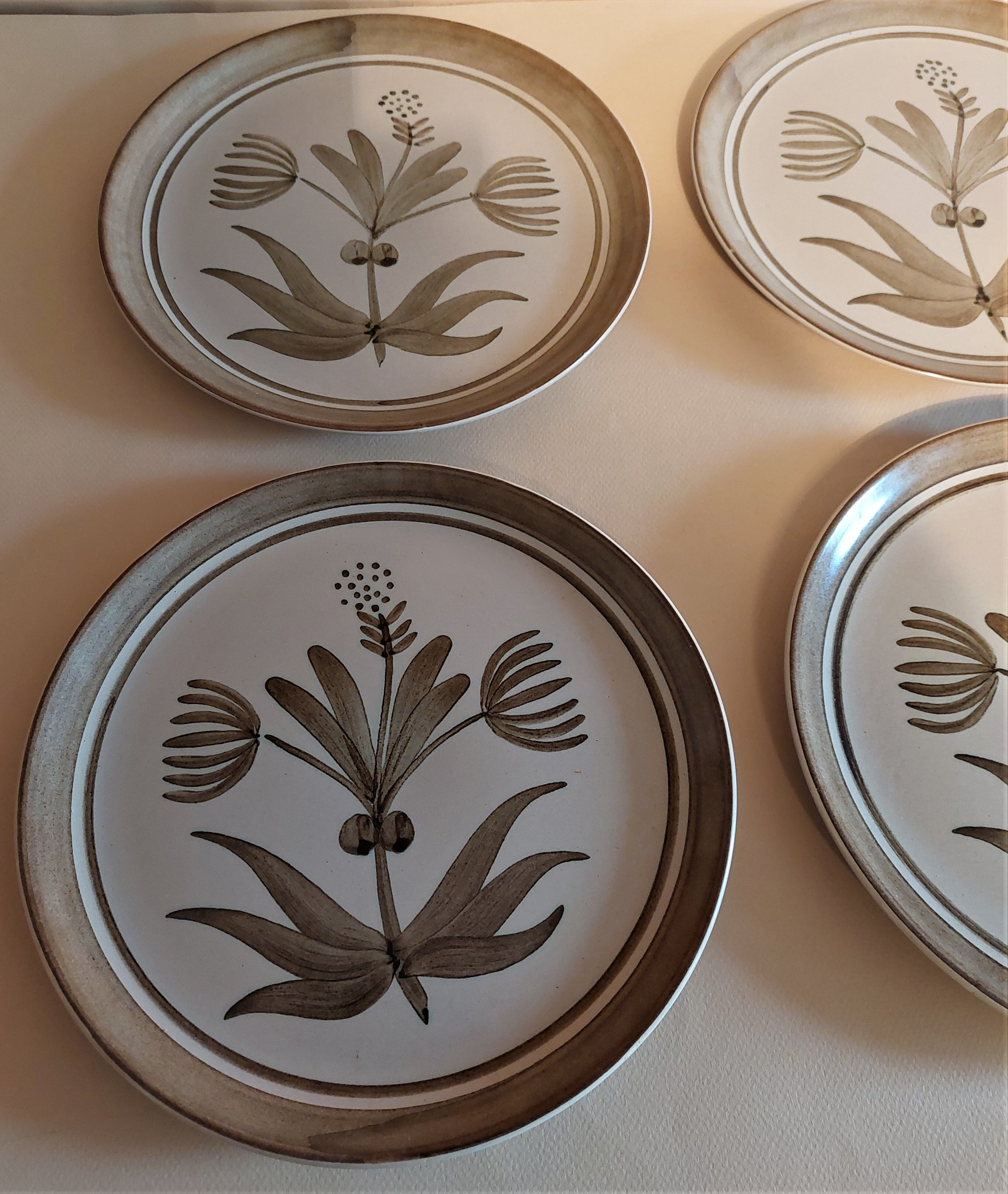 Vintage flat plates in sandstone series of six marked Longchamp