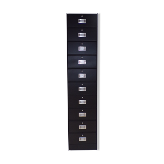 Column filing cabinet with flap