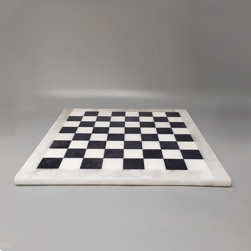 1970s Gorgeous Black and White Chess Set in Volterra Alabaster Handmade.  Made in Italy