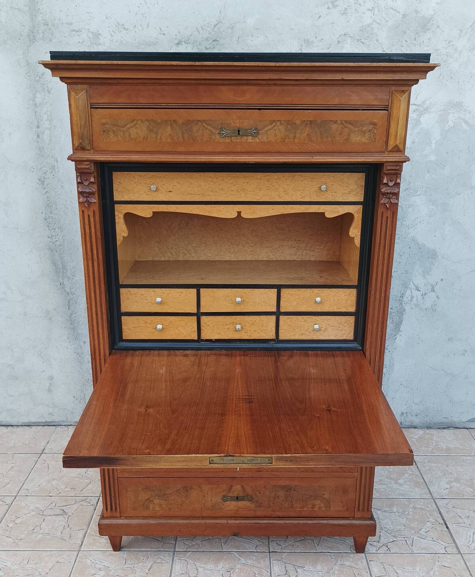 Grand secrétaire Louis XVI en noyer