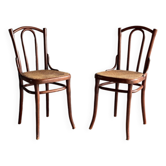 Paire de chaises bistrot cannées par Thonet