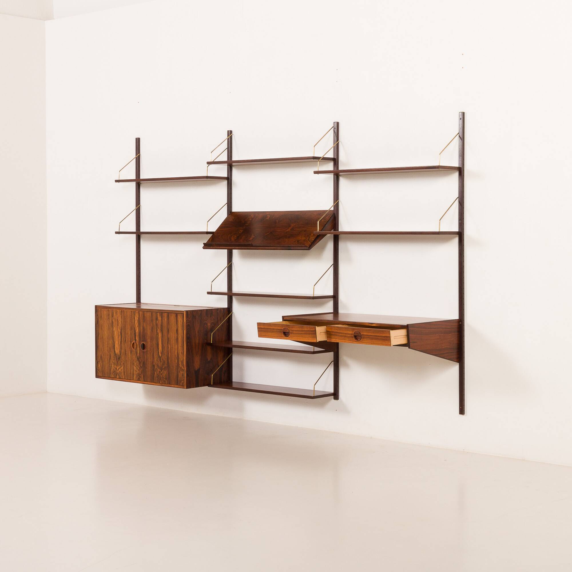 Hansen and Guldborg rosewood wall unit with a desk, Denmark 1960s