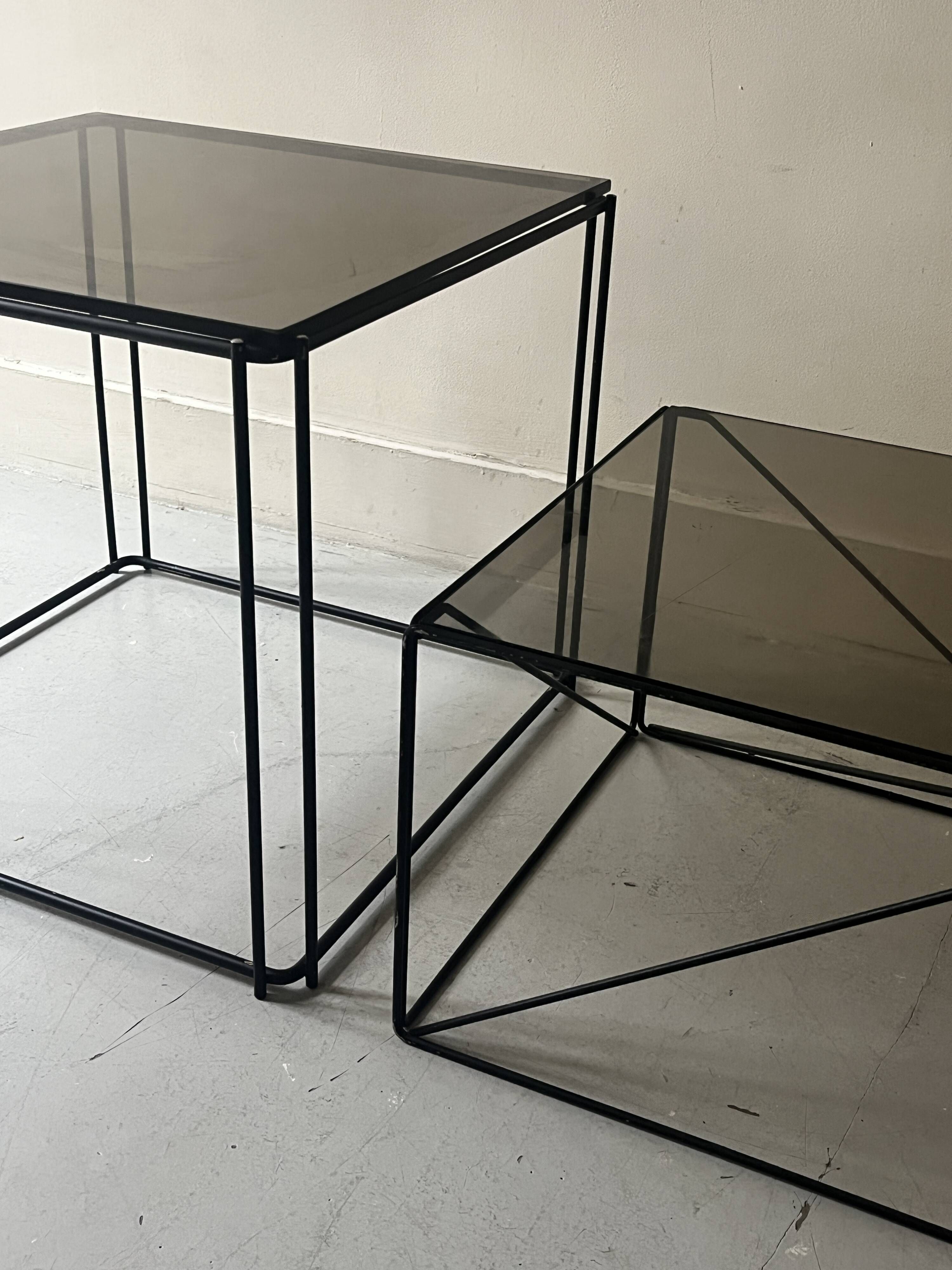 Isosceles coffee table in wire metal and black smoked glass, Max Sauze design 1970