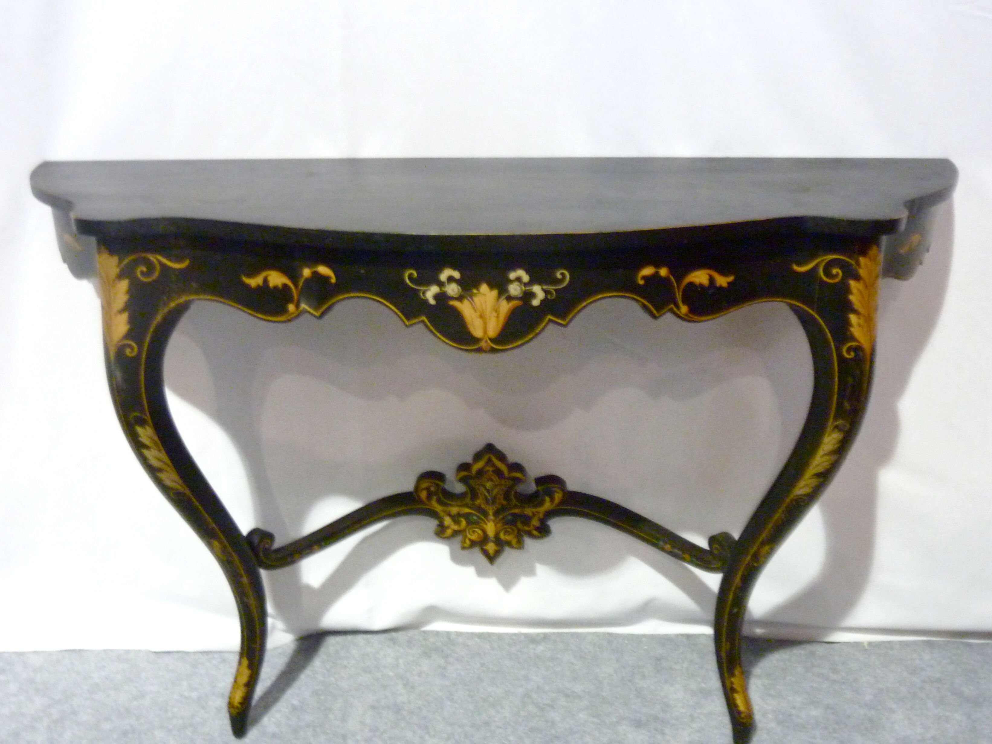Console Napoleon III in blackened wood and golden flowers