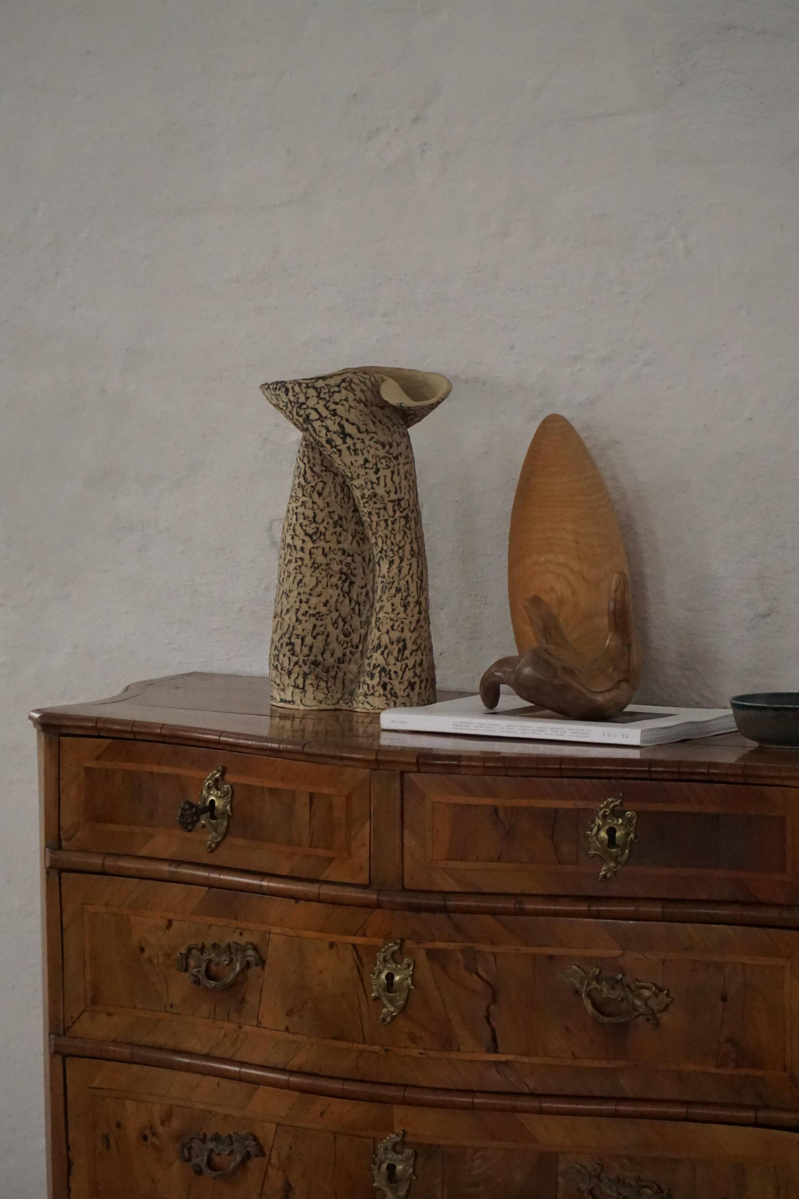18ème siècle, commode danoise baroque serpentine antique en noyer