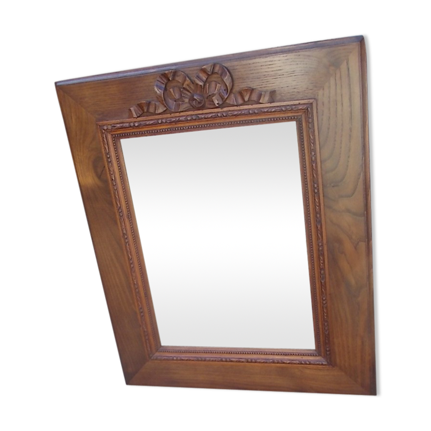 Knot mirror