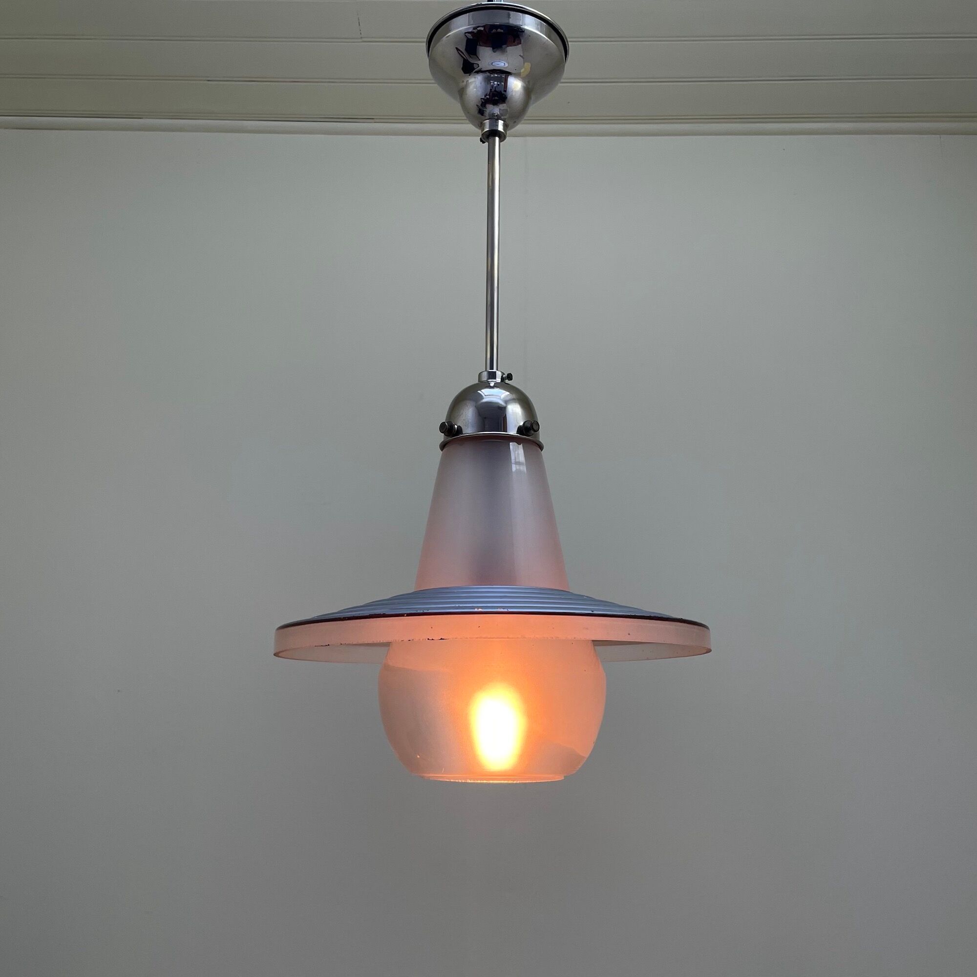 Mercurized and sandblasted glass suspension