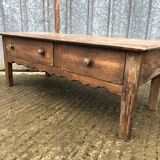 Old coffee table from the Guérandais region in solid oak with 2 front drawers