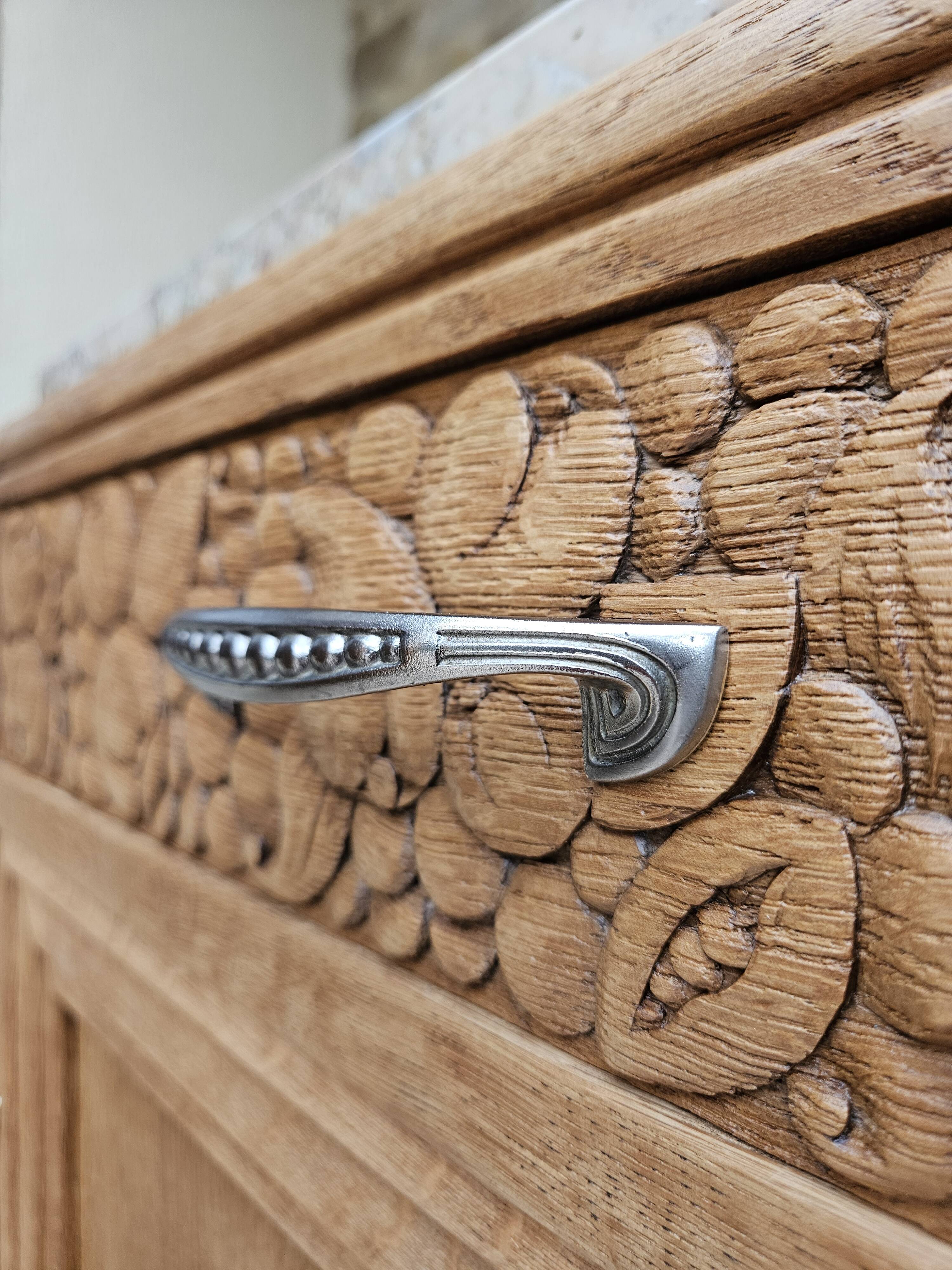 Buffet parisien art déco