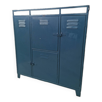 SOLFA metal locker room for mates