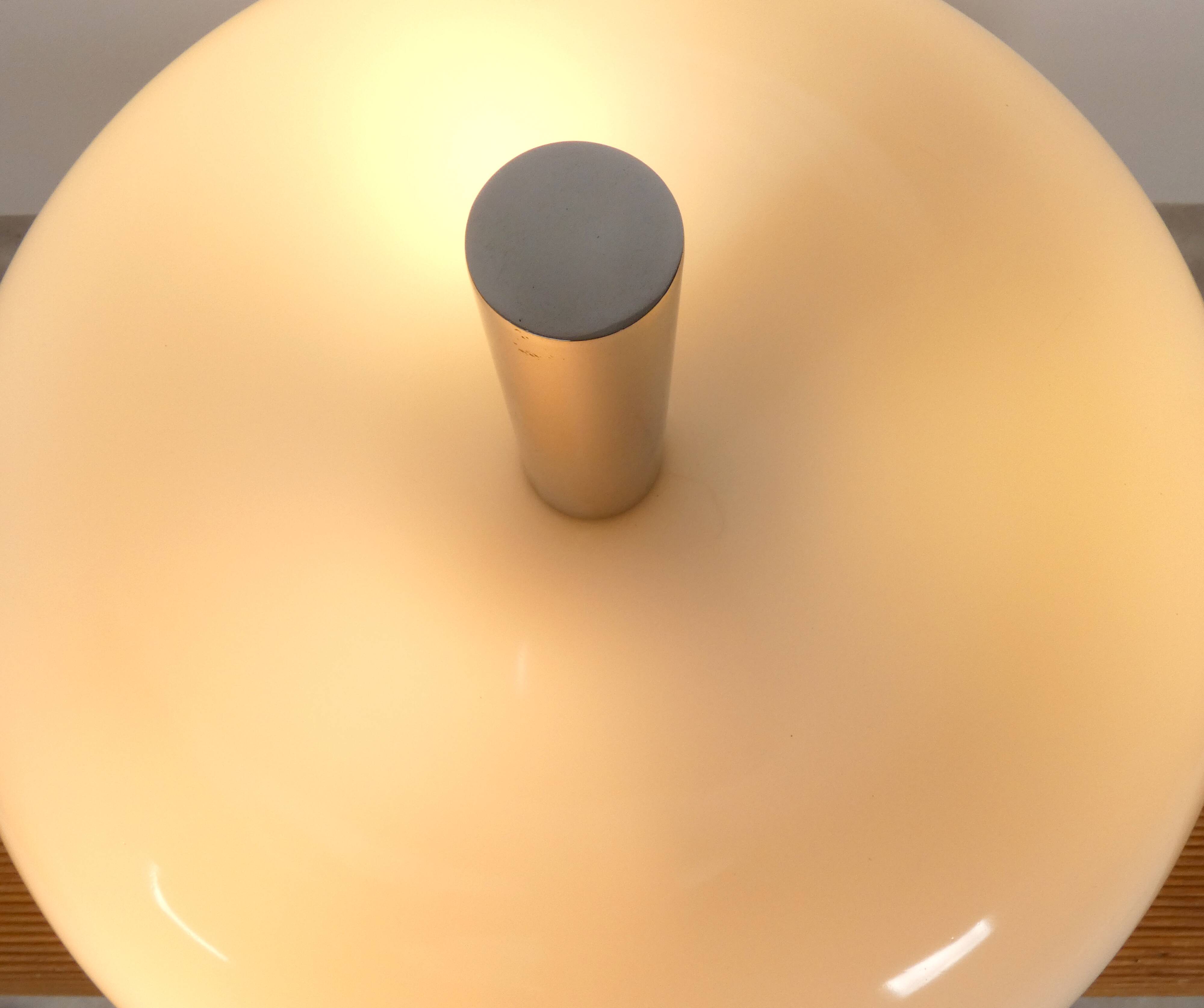 Egon Hillebrand table lamp model 7377