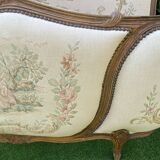 Basket bed and its two armchairs