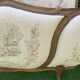 Basket bed and its two armchairs