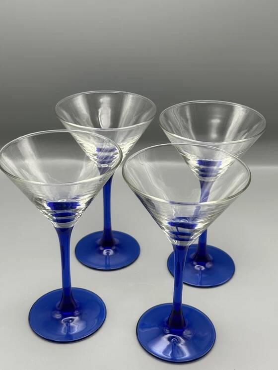 Set of 4 Luminarc cocktail glasses made in France