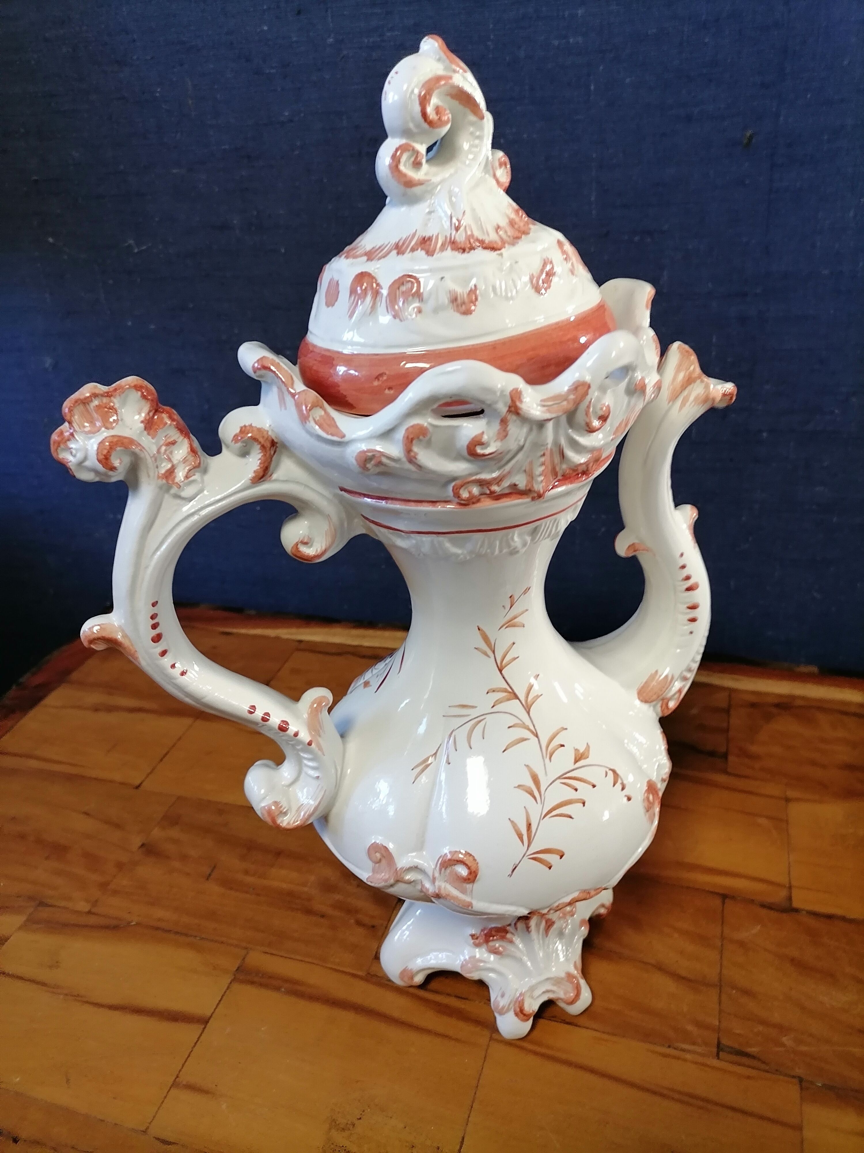 Aiguiere faïence italienne