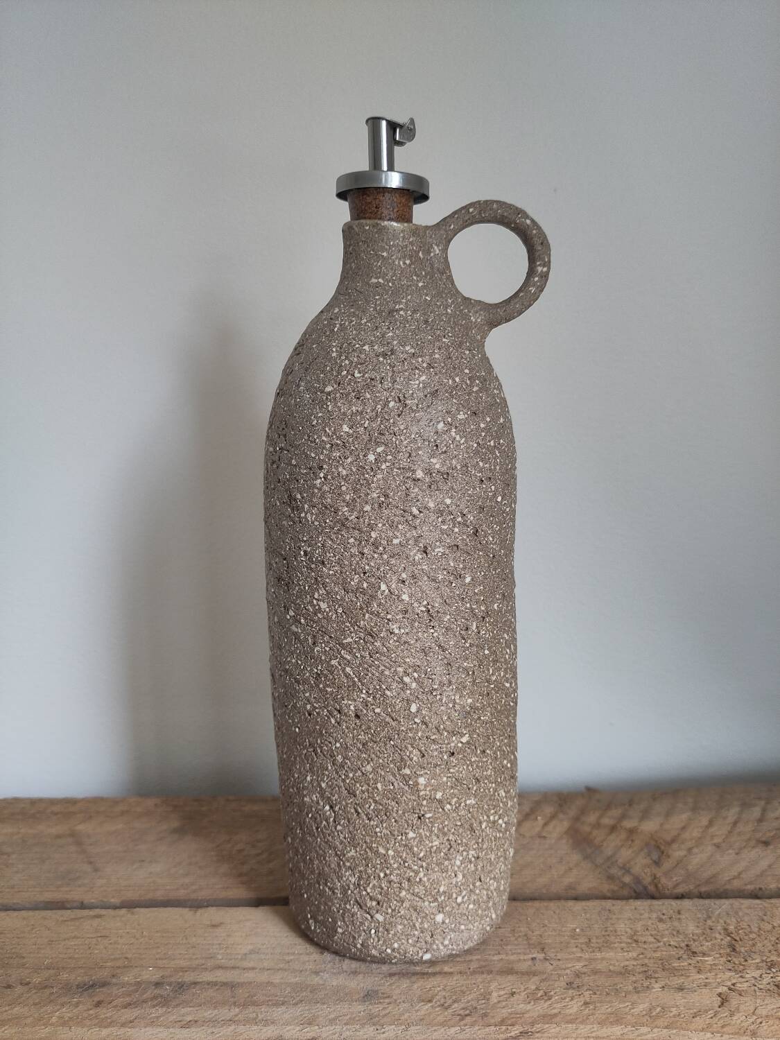 Bouteille à huile en grès