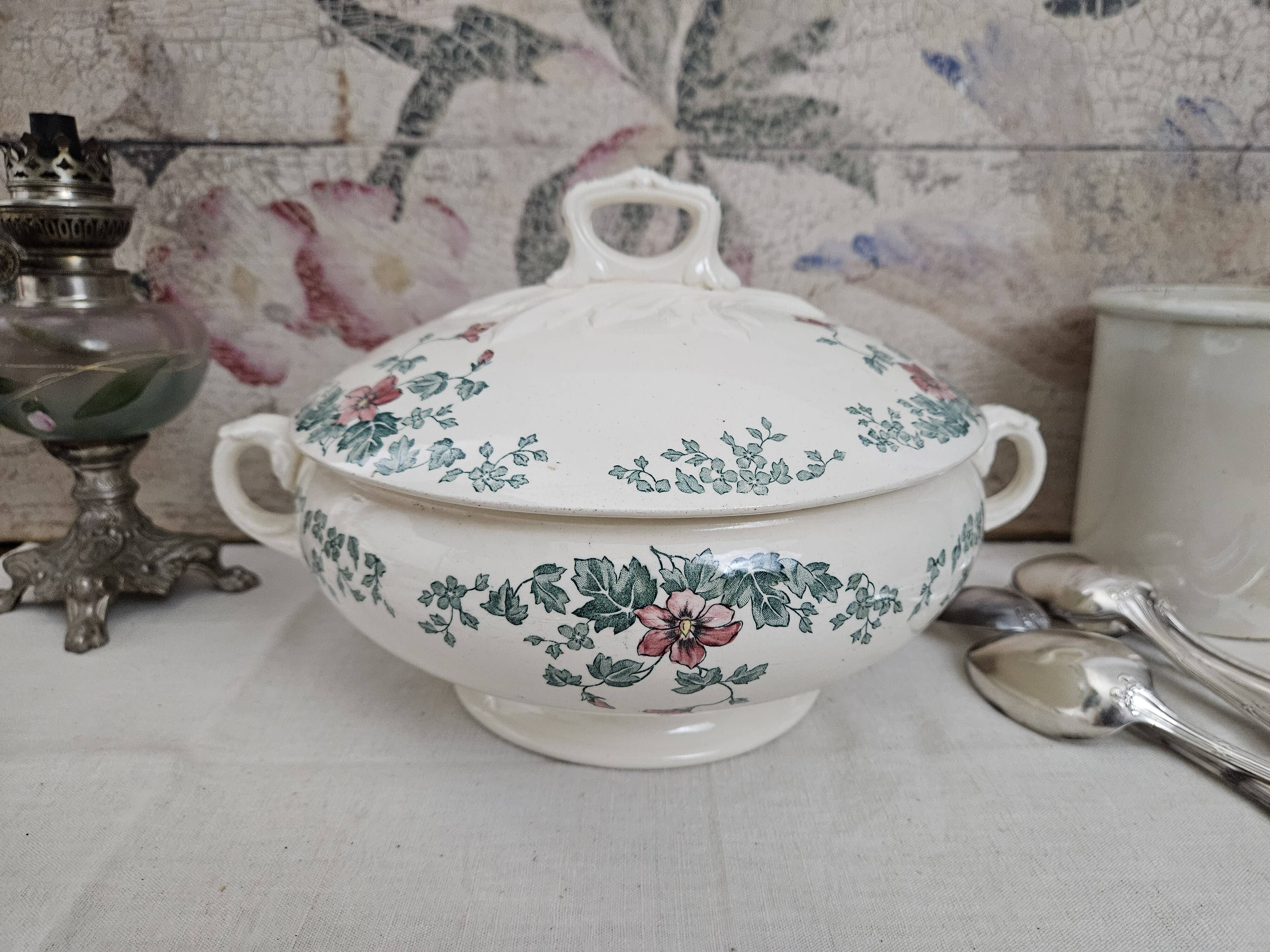 Soupière en faïence de Longchamp