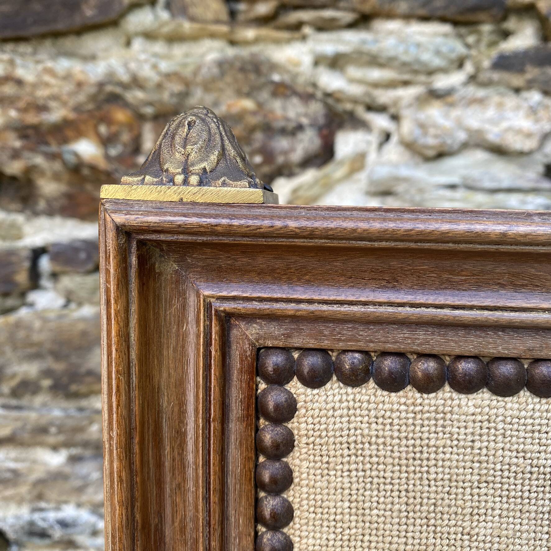 Wooden and embroidered fabric fireplace screen 94X62