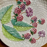 Set of two earthenware plates/dishes.