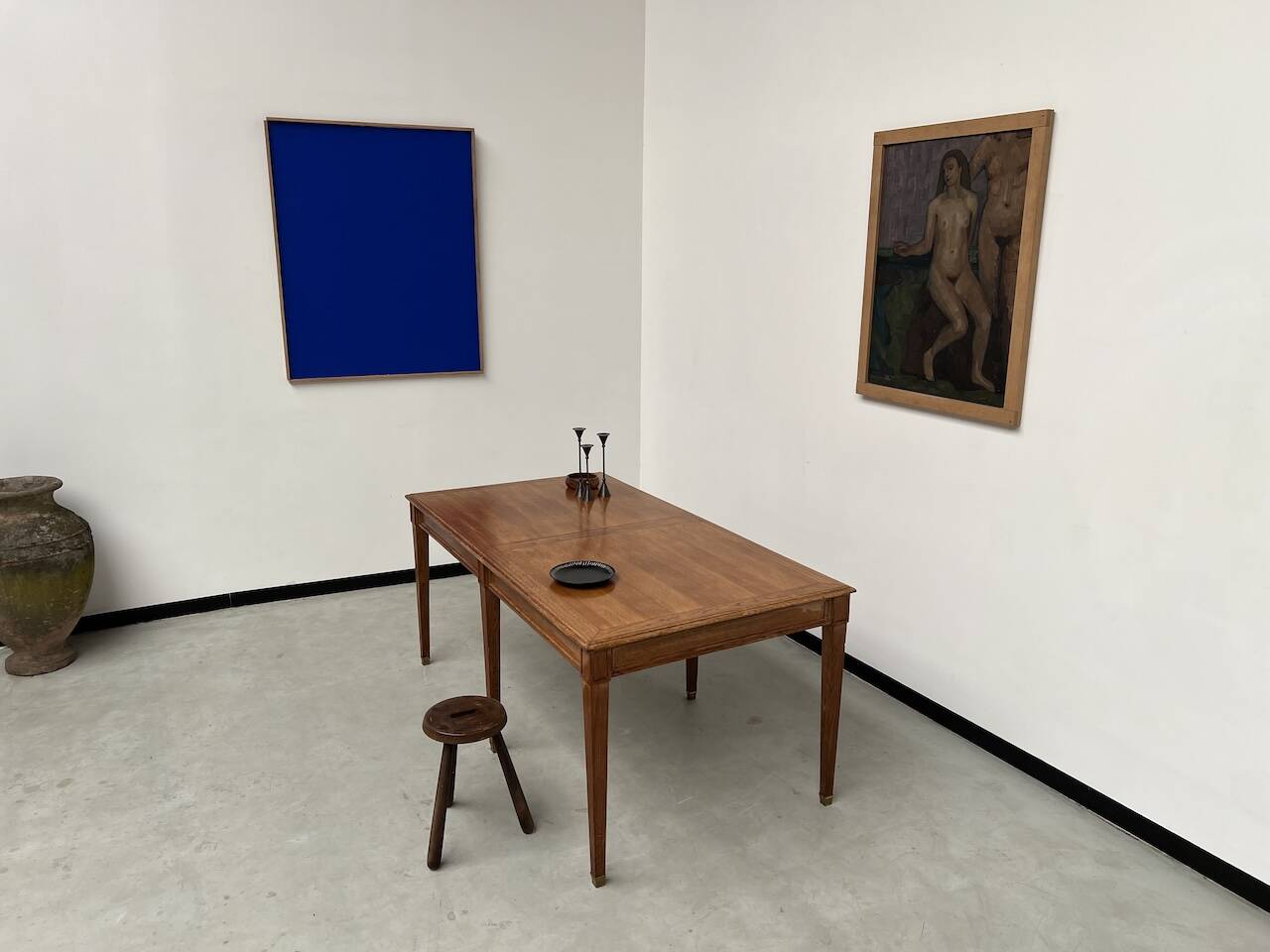 Small old oak farm table with 6 legs