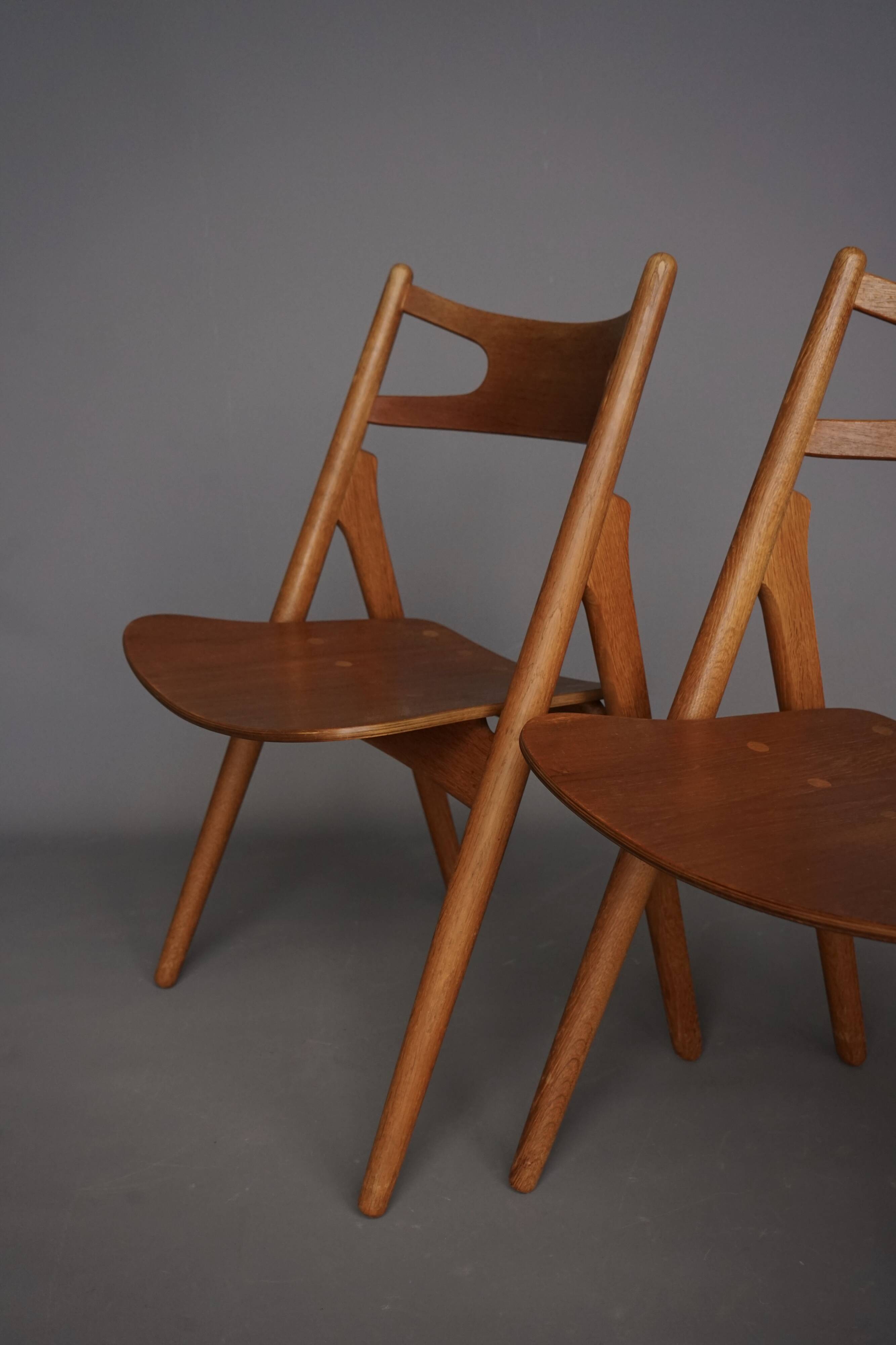 Chaises CH29 Sawbuck par Hans Wegner pour Carl Hansen & Son. Lot de 4