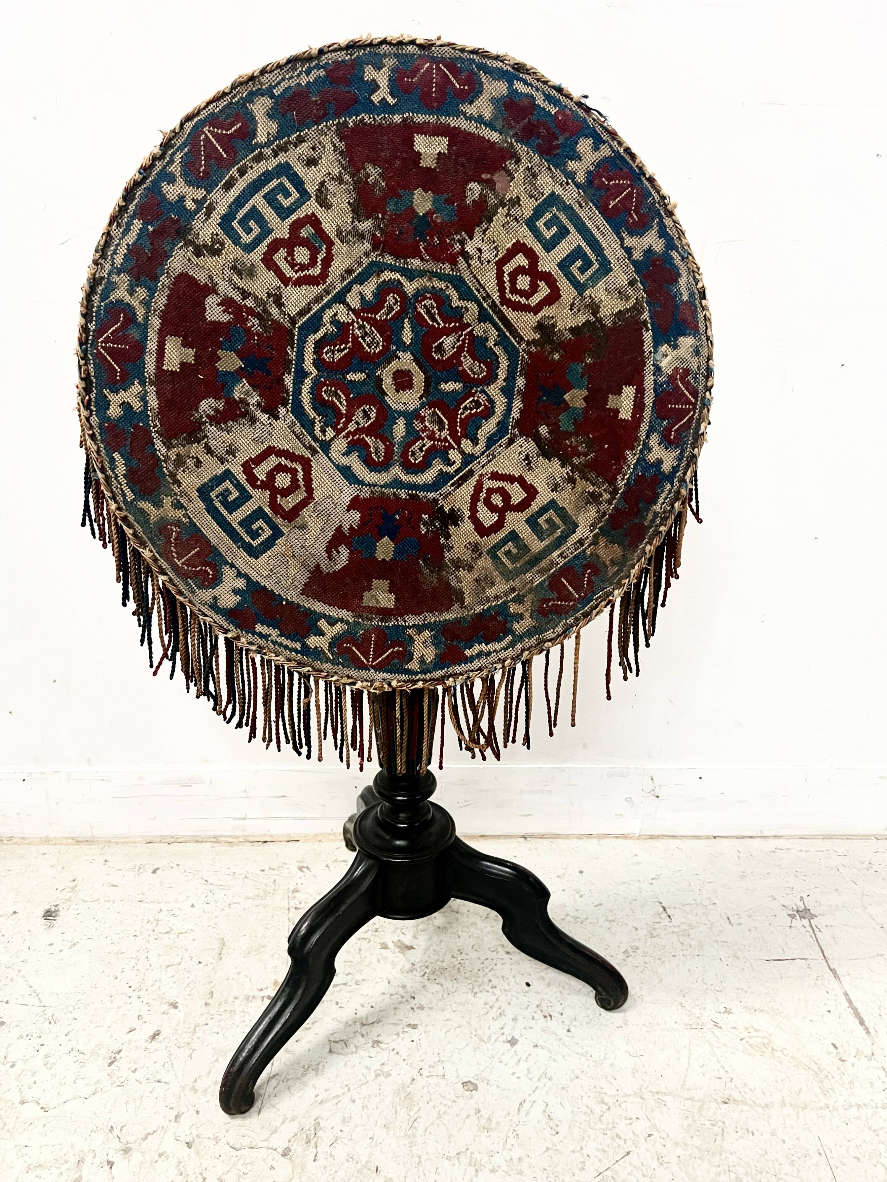 Napoleon III tilting side table in blackened wood, 19th century