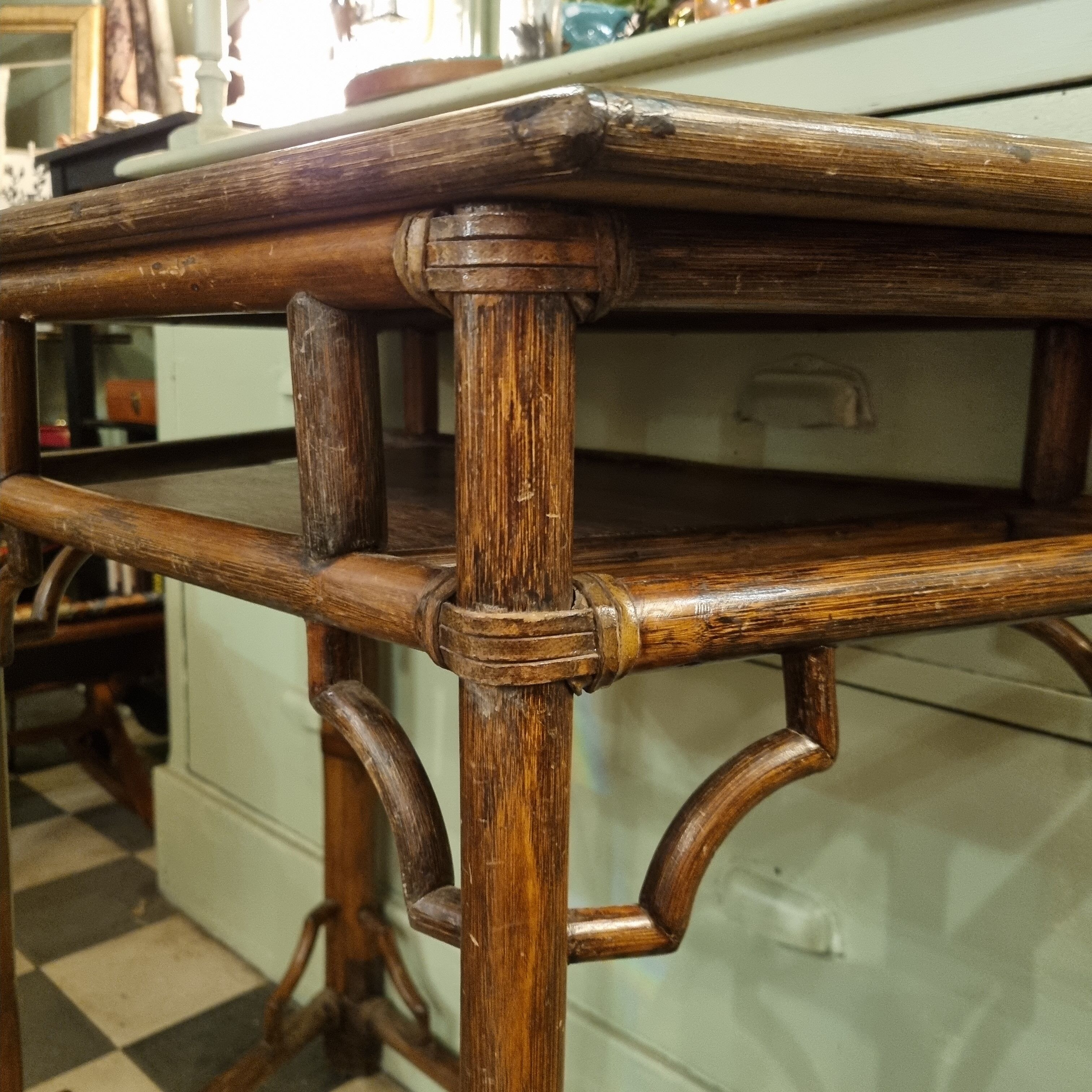 Console trapèze bambou 1900