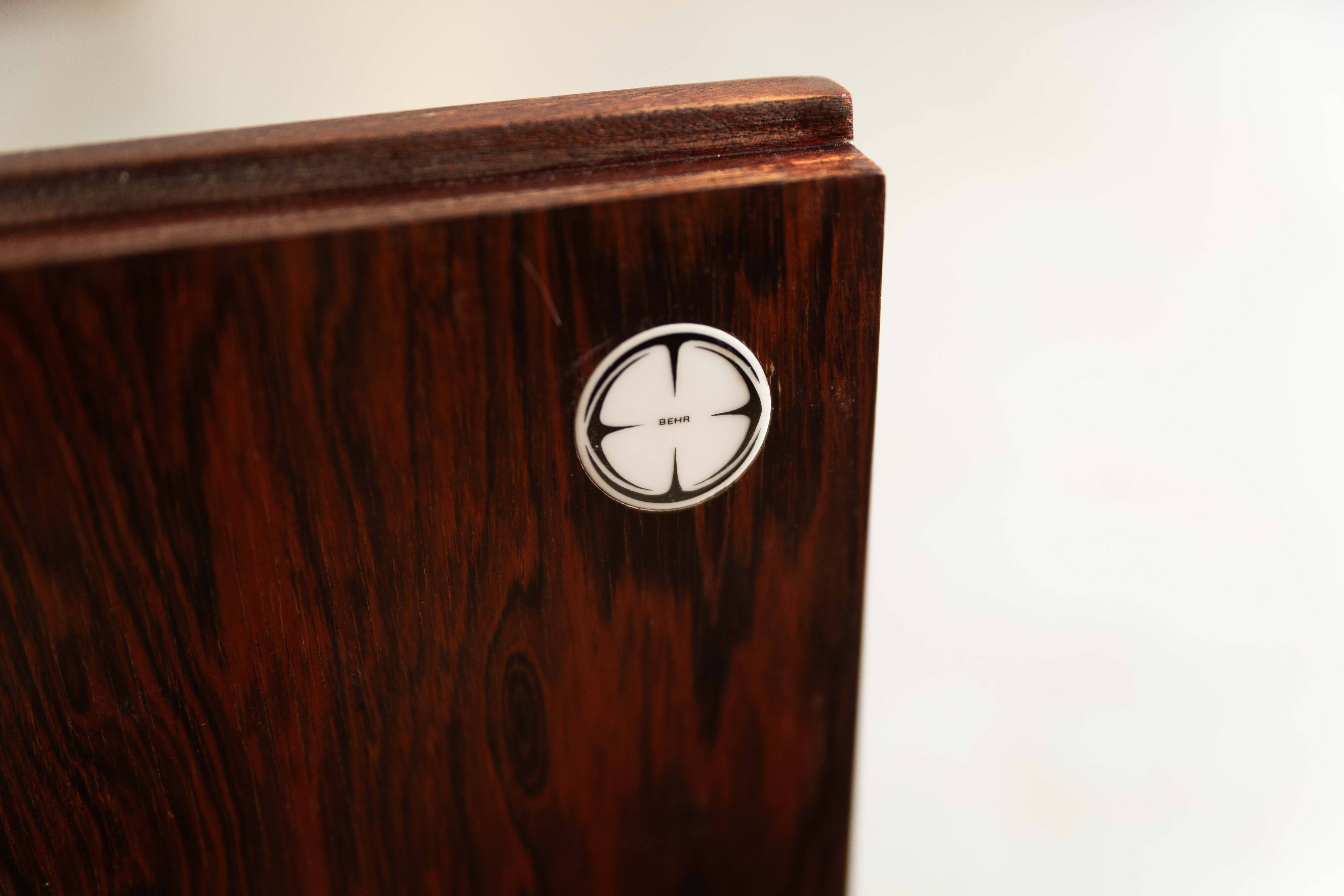 Buffet « B40 » de Dieter Waeckerlin