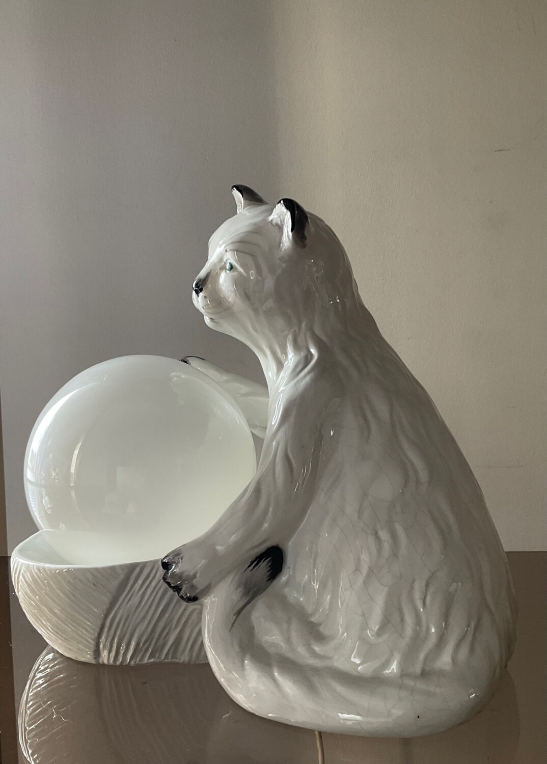 Vintage ceramic cat lamp from the 70s