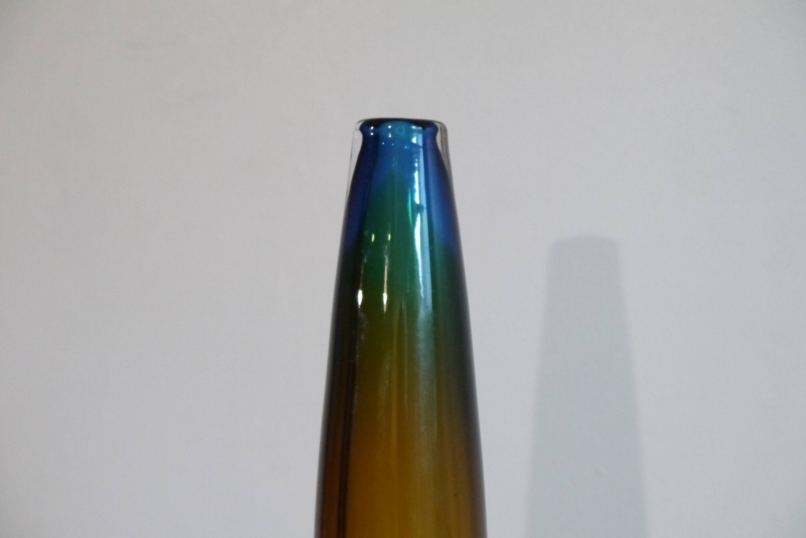 Swedish vase by Vicke Lindstrand for Kosta