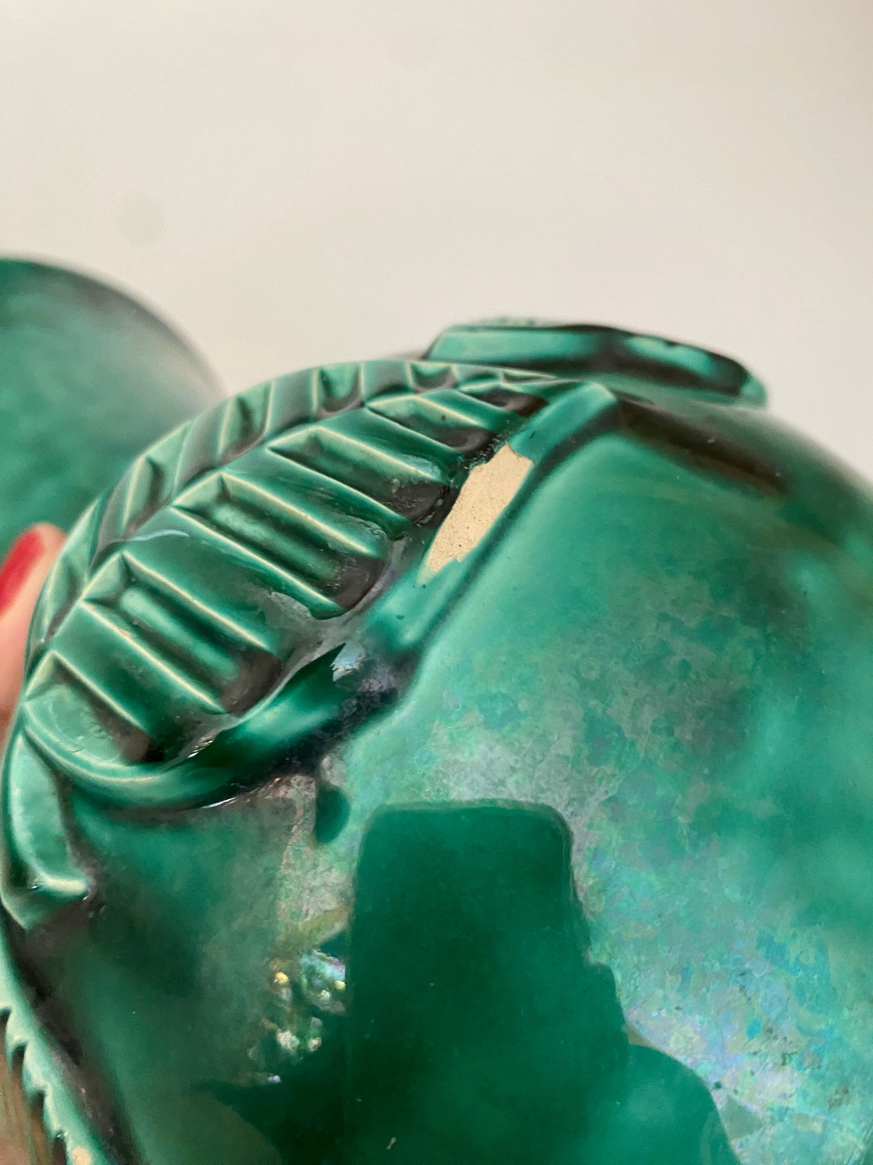 Vase vintage art déco en céramique verte