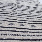 Hand-made grey and black carpet in pure wool  - 110x73cm