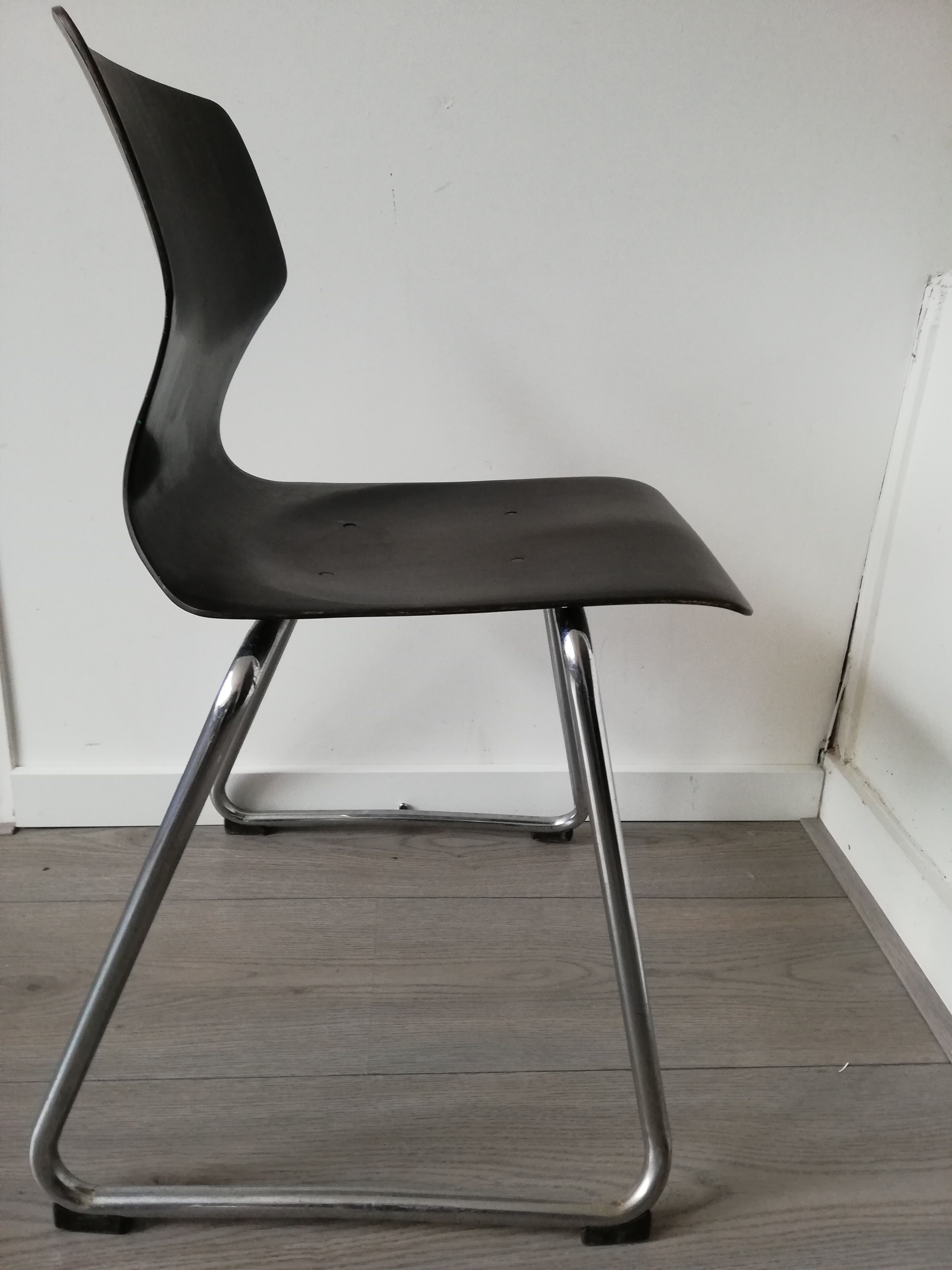 Vintage school chairs Flötotto