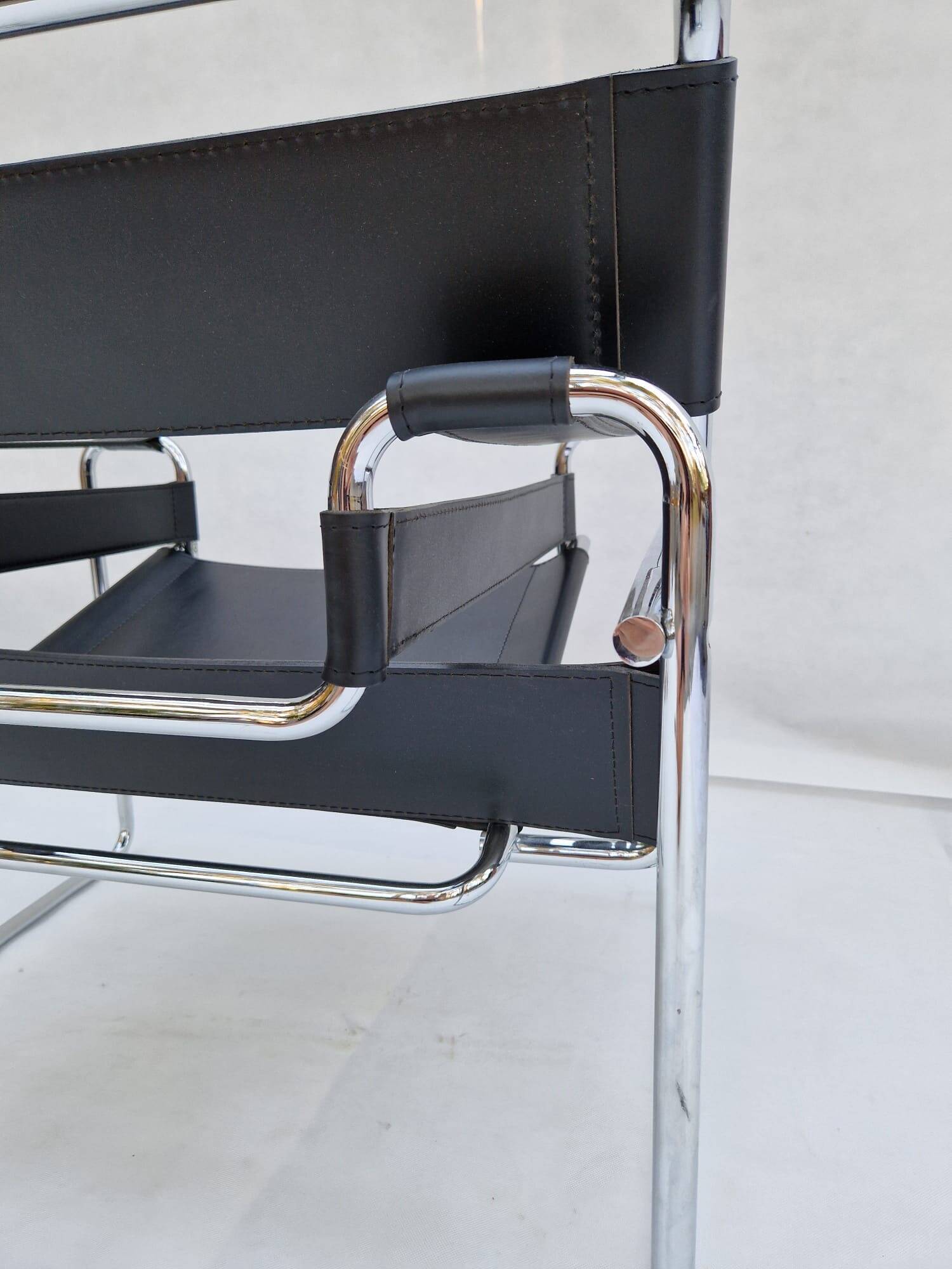 Marcel Breuer - Gavina - Armchair - Wassily Christian Plat Chair
