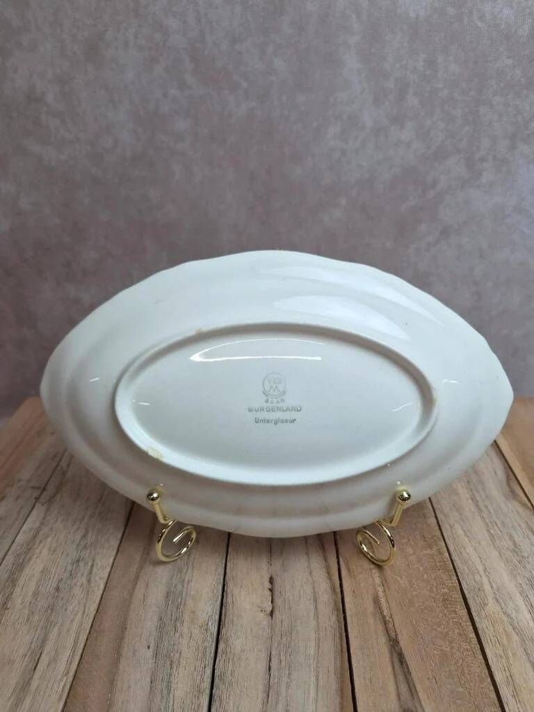 Old Ravier Villeroy & Boch Burgenland – Blue landscape and flower decoration