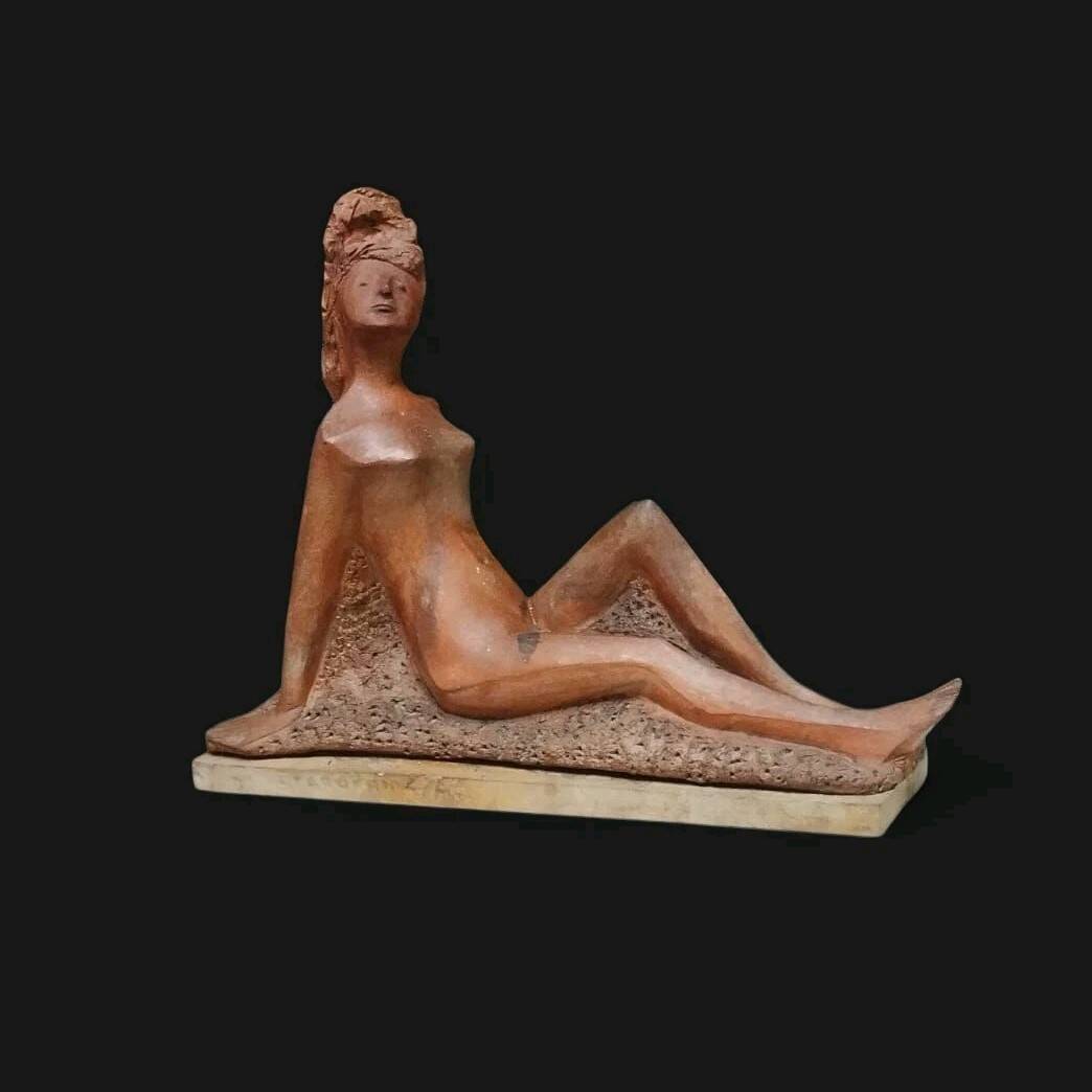 Terracotta sculpture of a female nude by Alberto Sparapani, signed.