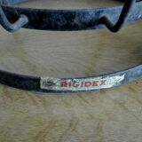 Hedgehog bottle drainer