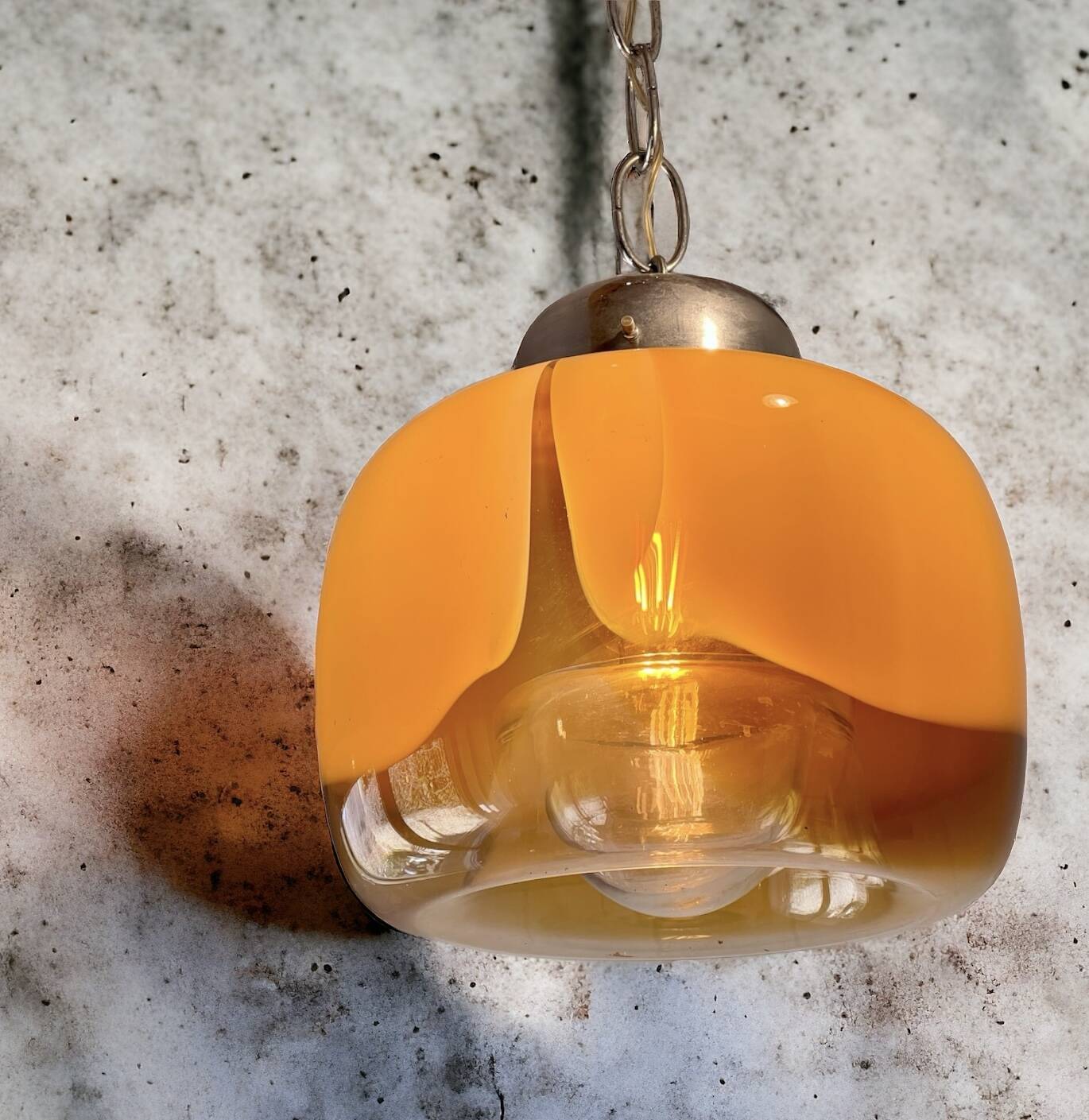 Large Murano Mazzega pendant light from the 70s