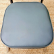 Chaise industrielle d'atelier en skaï