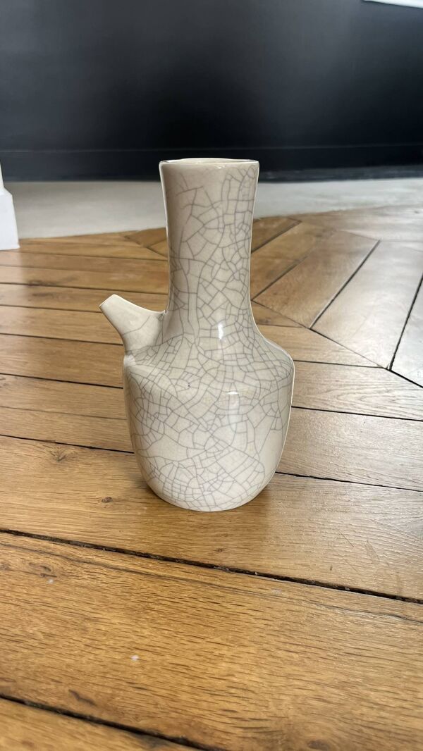 Vase verseuse en céramique de Jacqueline et Tim Orr