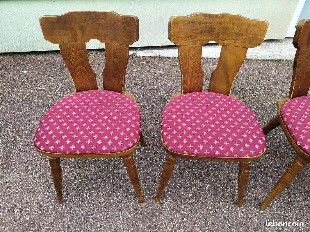Set of 4 wooden bistro chairs with vintage cushions from the 70s/80s/90s