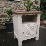 Bedside table