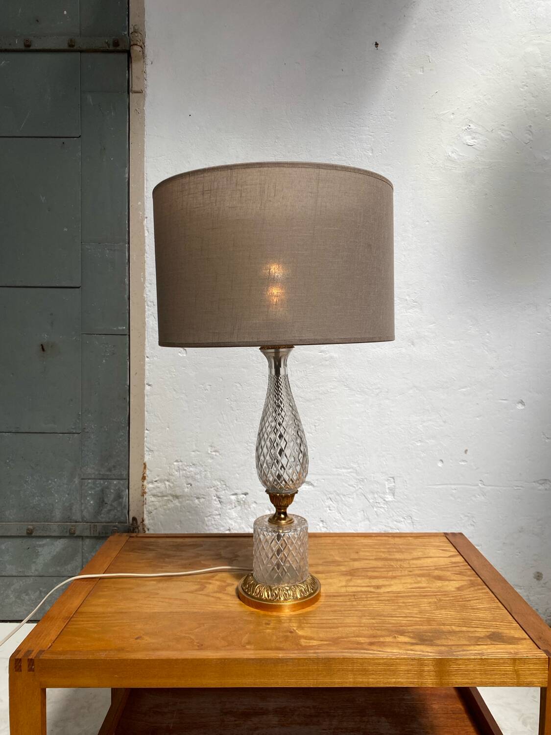 Glass table lamp with brass