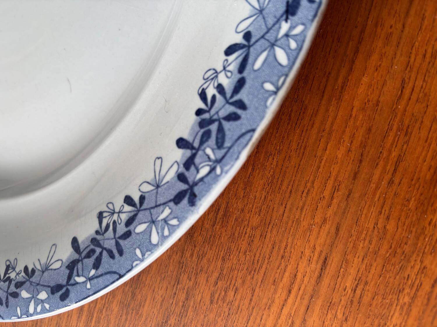 Old Sarreguemines earthenware dish, blue mimosa model