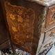 Commode de style Louis XV en marqueterie