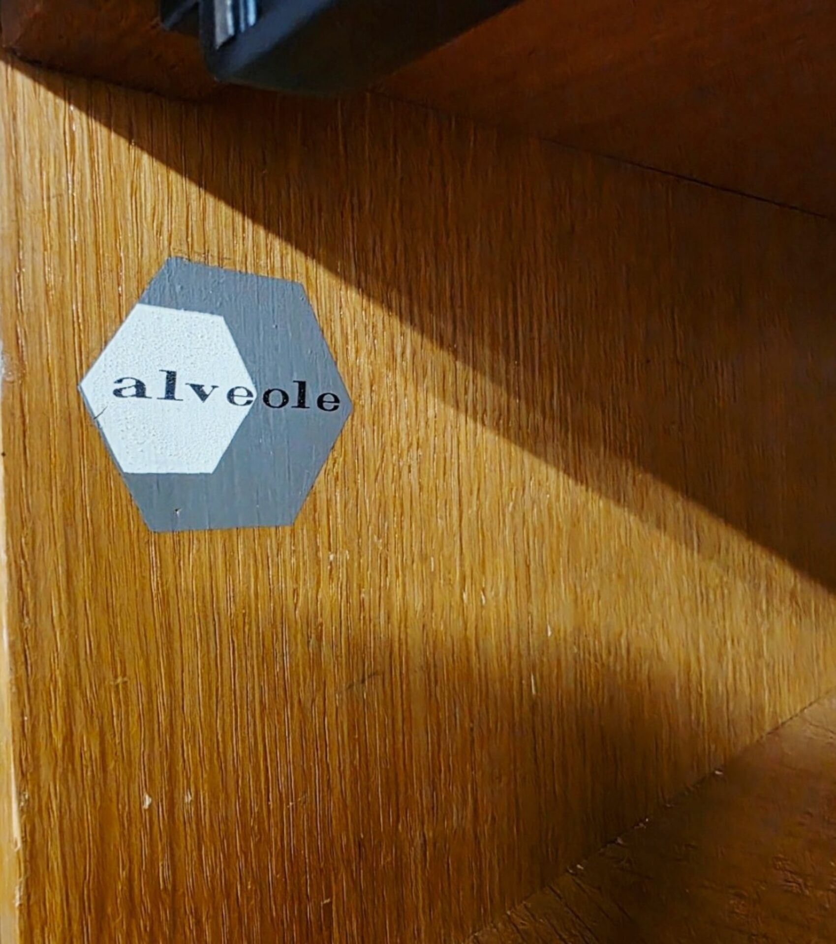 Rare Modernist Enfilade oak – Marcel Gascoin (Éd. Alvéole, c. 1960)