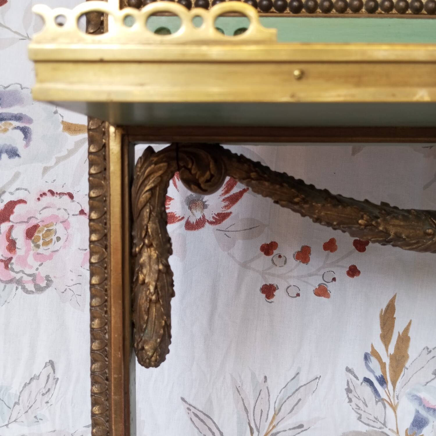 Écran de cheminée billet doux style Louis XVI