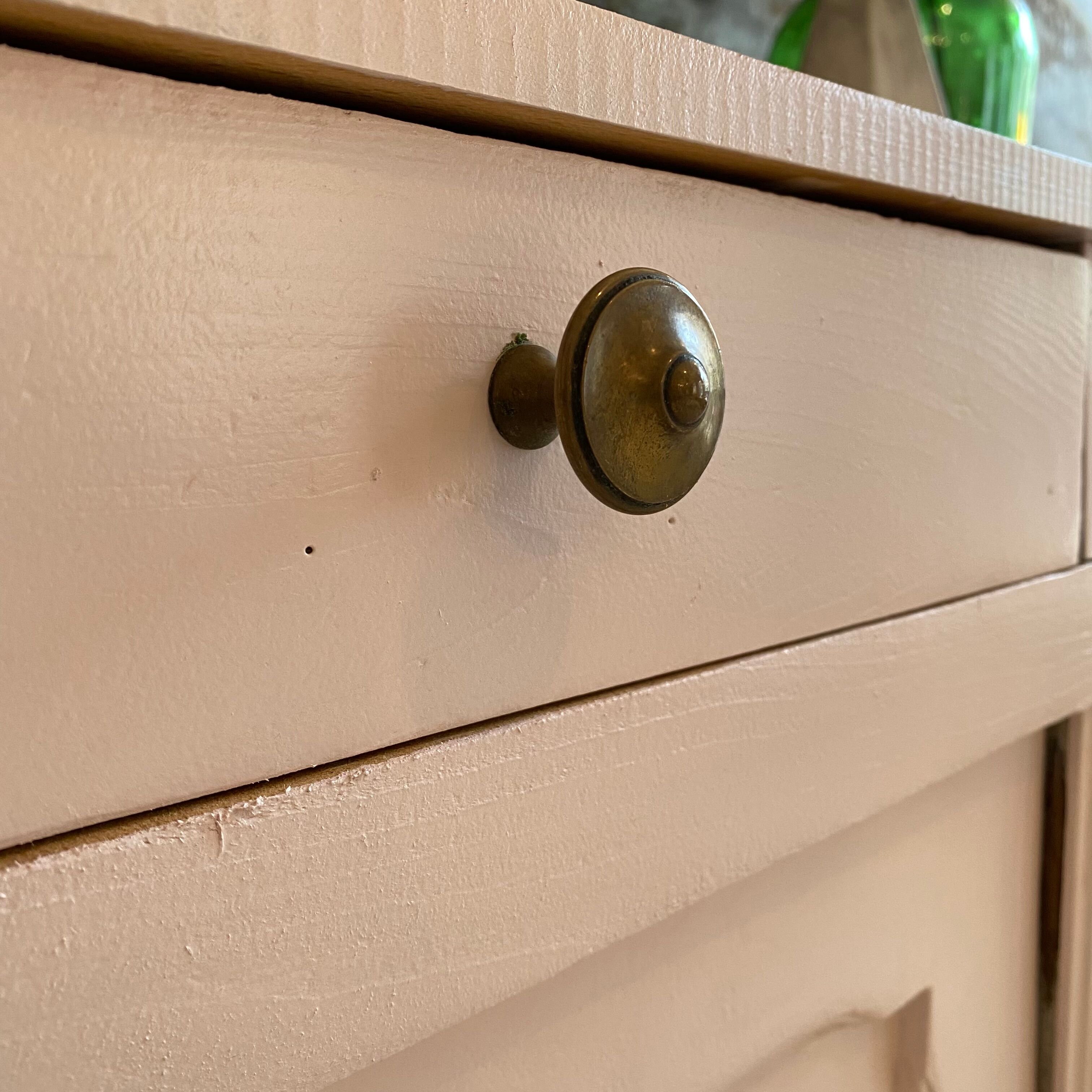 Powder pink Parisian buffet